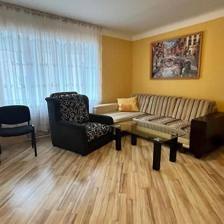 Saules 73 Apartman Daugavpils Kültér fotó